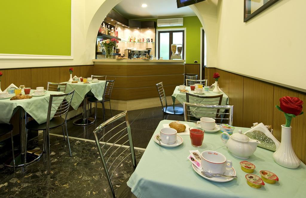 Hotel Sabatino Milan Bagian luar foto