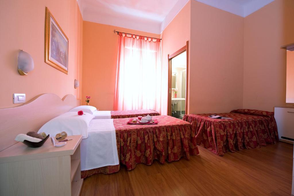 Hotel Sabatino Milan Ruang foto