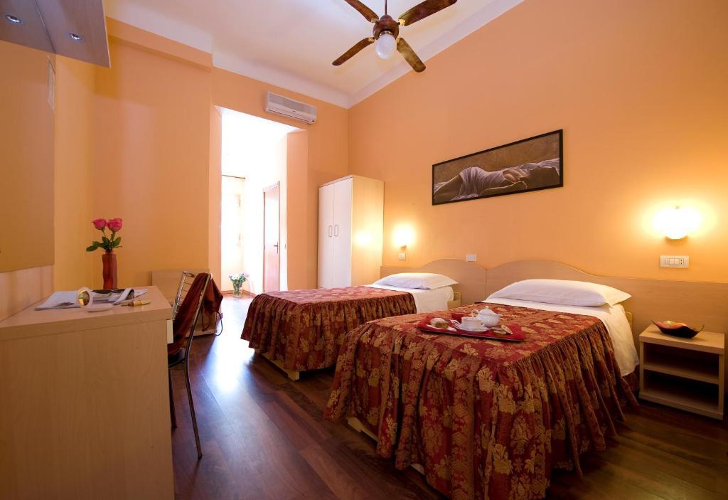 Hotel Sabatino Milan Ruang foto