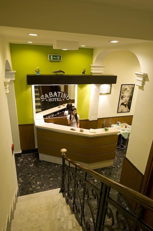 Hotel Sabatino Milan Bagian luar foto