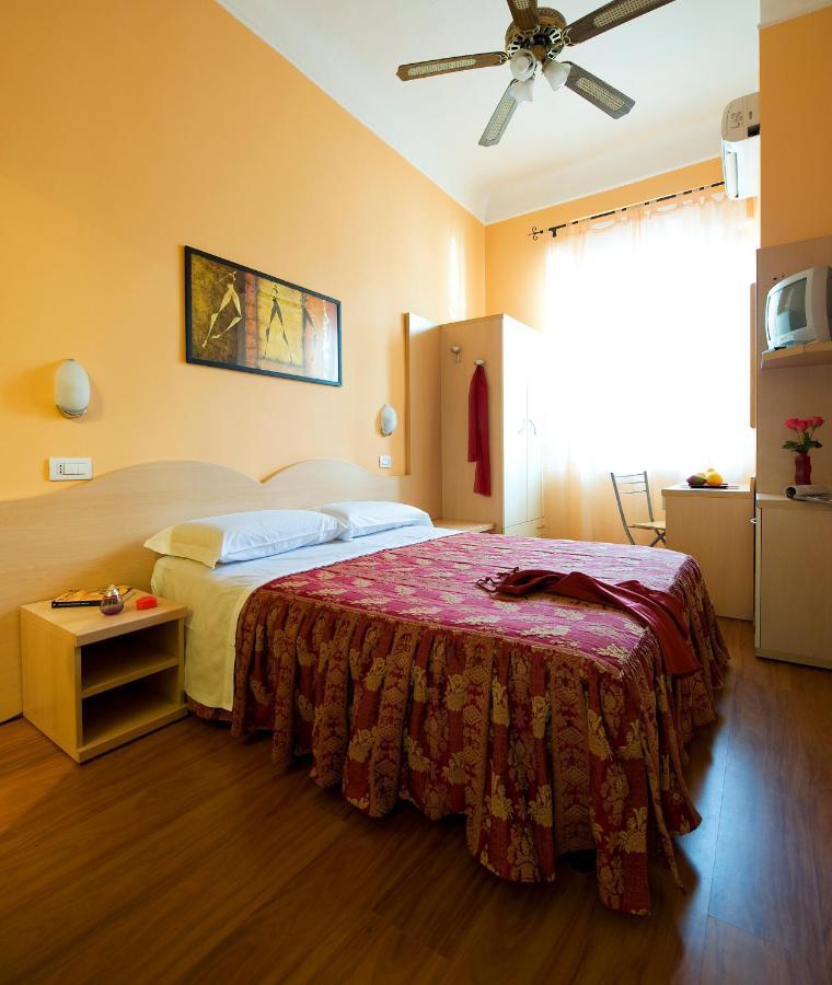 Hotel Sabatino Milan Bagian luar foto